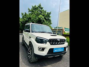 Second Hand Mahindra Scorpio S11 in Delhi