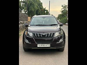 Second Hand Mahindra XUV500 W10 AWD in Surat