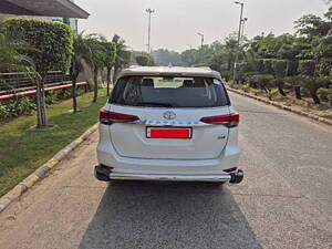 Second Hand Toyota Fortuner 2.8 4x4 AT in Delhi