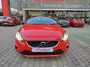 Second Hand Volvo V40 D3 R-Design in Nashik