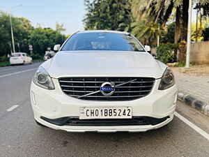 Second Hand वोल्वो xc60 सूमुम डी5 in चंडीगढ़