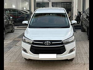 Second Hand Toyota Innova Crysta GX 2.4 AT 7 STR in Mohali