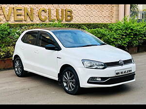 Second Hand Volkswagen Polo Highline Plus 1.0 (P) 16 Alloy in Mumbai