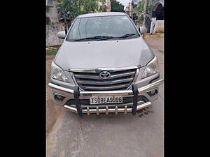 Second Hand Toyota Innova 2.5 ZX 7 STR BS-III in Hyderabad