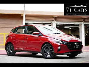 Second Hand Hyundai i20 Sportz 1.2 IVT Dual Tone in Chennai