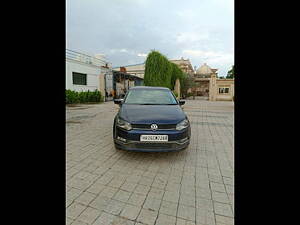 Second Hand Volkswagen Polo Highline1.2L (P) in Gurgaon