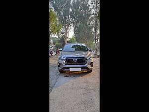 Second Hand Toyota Innova Crysta ZX 2.4 AT 7 STR in Rudrapur