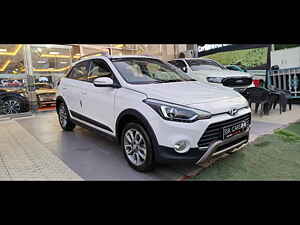 Second Hand हुंडई i20 एक्टिव 1.4 sx in लखनऊ