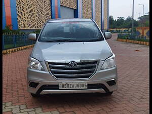 Second Hand Toyota Innova 2.5 G BS IV 8 STR in Kolkata