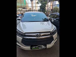 Second Hand Toyota Innova Crysta 2.4 V Diesel in Mumbai