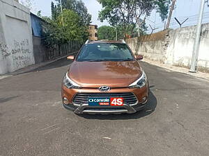 Second Hand Hyundai i20 Active 1.2 SX Dual Tone in Pune