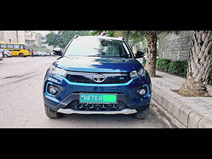 Second Hand Tata Nexon EV XZ Plus LUX in Delhi