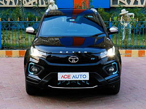 Second Hand Tata Nexon EV XZ Plus LUX Dark Edition in Kolkata
