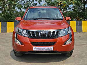 Second Hand మహీంద్రా xuv500	 డబ్ల్యూ10 ఆటోమేటిక్ in ముంబై