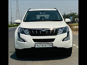 Second Hand Mahindra XUV500 W10 1.99 in Surat