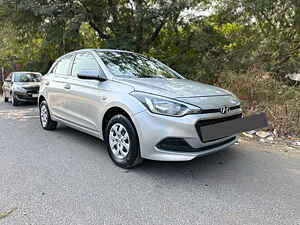 Second Hand हुंडई i20 मैग्ना 1.2 in दिल्ली