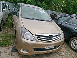 Second Hand Toyota Innova 2.5 E in Ranchi