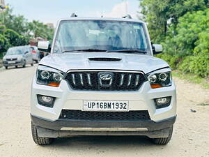 Second Hand Mahindra Scorpio S10 in Delhi