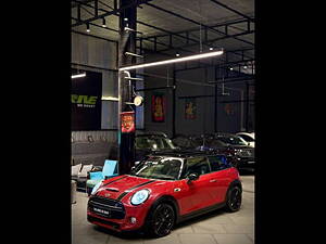 Second Hand MINI Cooper S in Delhi