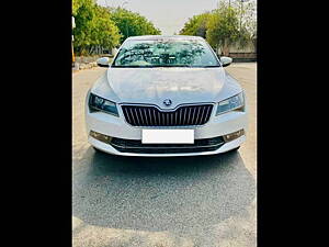 Second Hand Skoda Superb L&K TSI AT in Delhi