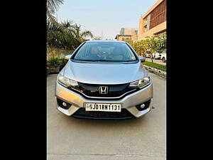 Second Hand Honda Jazz V AT Petrol in Ahmedabad