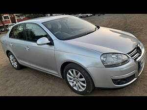 Second Hand Volkswagen Jetta Trendline 1.9 TDI in Nagpur