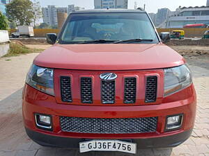 Second Hand Mahindra TUV300 T10 in Ahmedabad