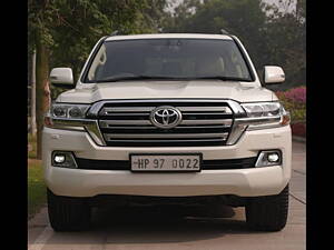 Second Hand Toyota Land Cruiser LC 200 VX in Delhi