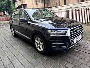 Second Hand ऑडी q7 45 tdi प्रीमियम प्लस in ठाणे