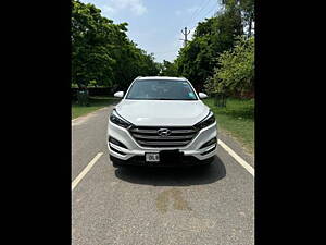 Second Hand Hyundai Tucson GLS 2WD AT Petrol in Delhi