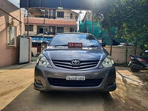 Second Hand Toyota Innova 2.5 V 8 STR in Coimbatore