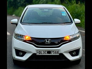 Second Hand Honda Jazz V AT Petrol in Delhi