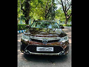 Second Hand Toyota Camry Hybrid in Kolkata