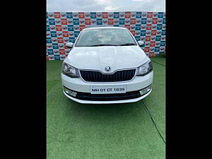 Second Hand Skoda Rapid Ambition 1.6 MPI in Nagpur