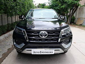 Second Hand Toyota Fortuner 4X2 AT 2.8 Diesel in Hyderabad