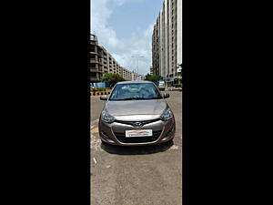 Second Hand Hyundai i20 Magna 1.4 CRDI in Mumbai