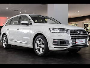 Second Hand Audi Q7 45 TDI Technology Pack in Mumbai