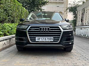 Second Hand Audi Q7 45 TDI Technology Pack in Delhi