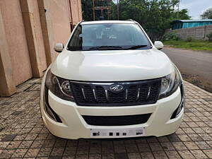 Second Hand Mahindra XUV500 W10 in Nashik