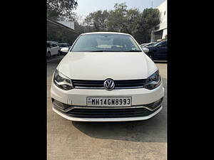 Second Hand Volkswagen Ameo Highline Plus 1.5L AT (D)16 Alloy in Pune