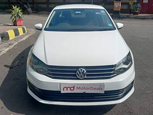 Second Hand Volkswagen Vento Comfortline Petrol AT in Mumbai