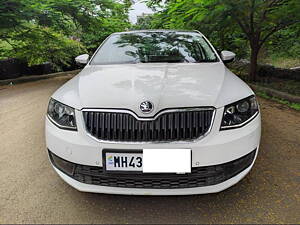 Second Hand Skoda Octavia 2.0 TDI CR Style Plus AT [2017] in Nashik