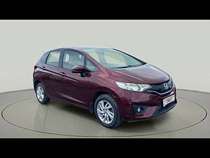 Second Hand Honda Jazz V Petrol in Surat