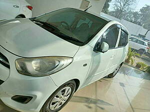 Second Hand Hyundai i10 1.1L iRDE Magna Special Edition in Varanasi