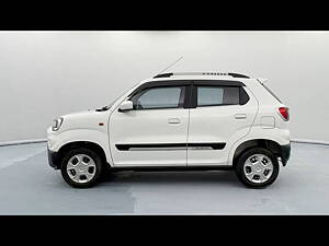 Second Hand Maruti Suzuki S-Presso VXi Plus in Lucknow