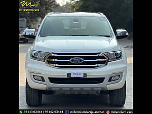 Second Hand Ford Endeavour Titanium 3.2 4x4 AT in Jalandhar