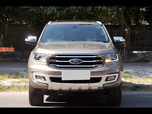 Second Hand Ford Endeavour Titanium Plus 3.2 4x4 AT in Delhi