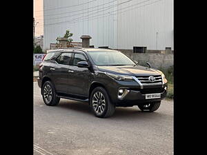 Second Hand Toyota Fortuner 2.8 4x2 AT [2016-2020] in Faridabad