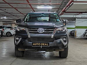 Second Hand Toyota Fortuner 2.8 4x4 AT in Mumbai