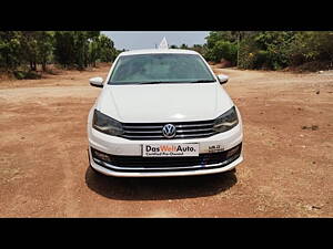 Second Hand Volkswagen Vento Highline Plus 1.6 (P) 16 Alloy in Coimbatore